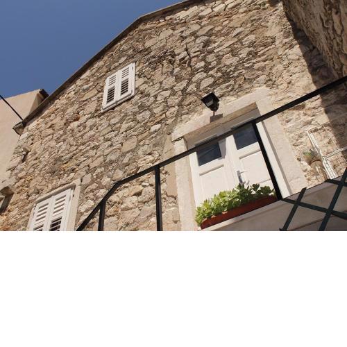 Rooms by the sea Makarska - 11096