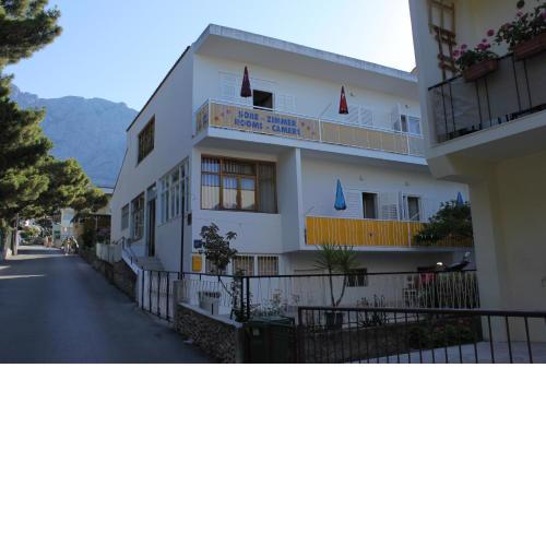 Rooms with a parking space Makarska - 6778