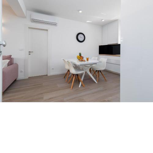 Roos Apartment