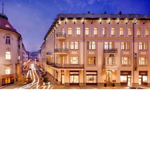 Roset Hotel & Residence