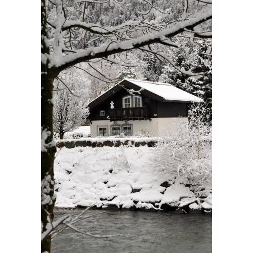 Rosis Cottage