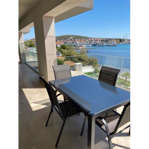 Royal Dutch 10 Trogir