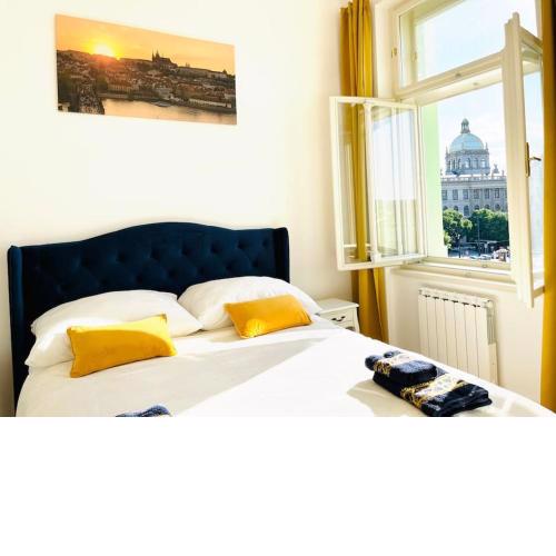 Royal Historical Apartment in Prague center