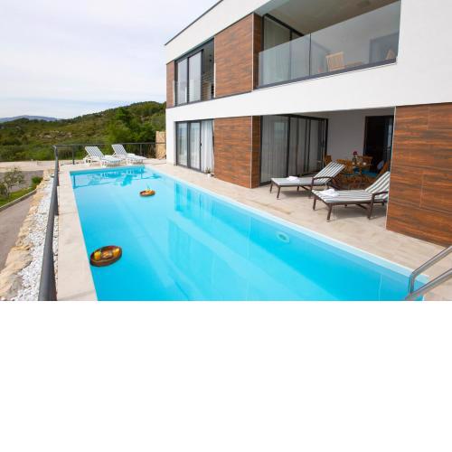 Royal Villa 2