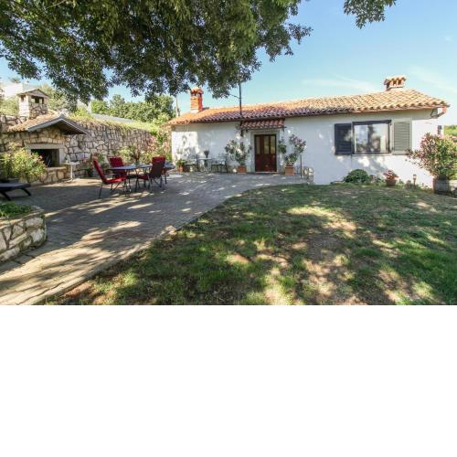 Roža in Sveti Bartol (Haus für 2-3 Personen)