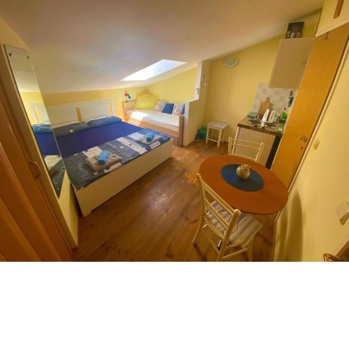 Sailor apartments