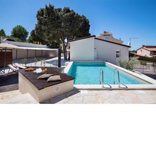 Sandy Bay Apartments - free mountainbike rental -