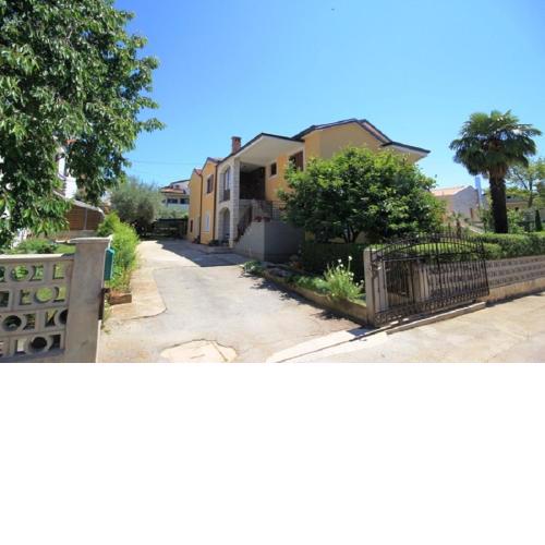 Santl Apartment