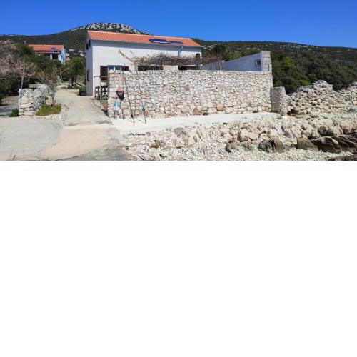 Sea house Anka