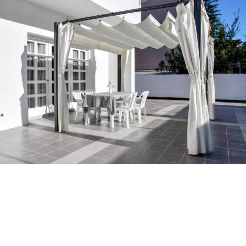 Sea Star Apartments