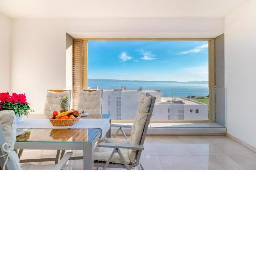 Sea view apartment Ema