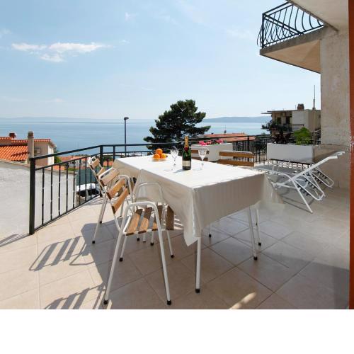Sea view apartments Milenko