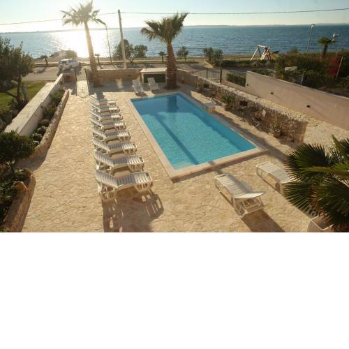 Sea View Apartments Nina