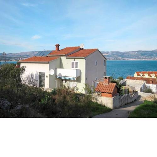 Sea-View Apartments with Pool, Terrace, and Outdoor Lounge in Scenic Čiovo Island