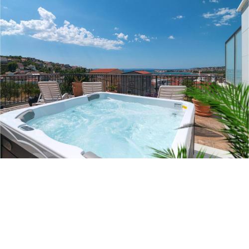 Sea View Jacuzzi Apartment An