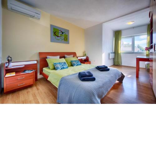 Seafront Suites Maja