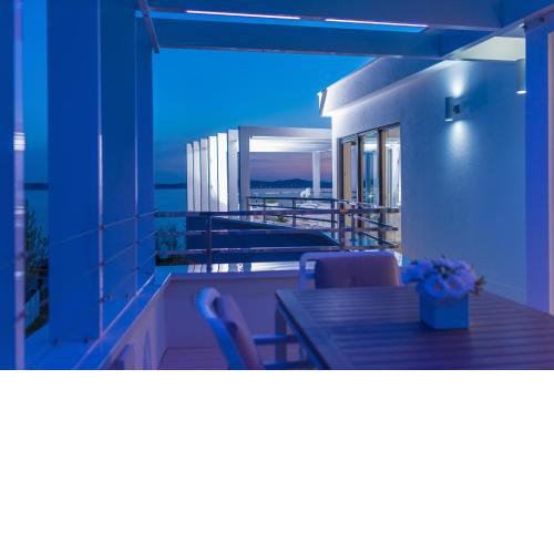 SeaHouse by Jelena