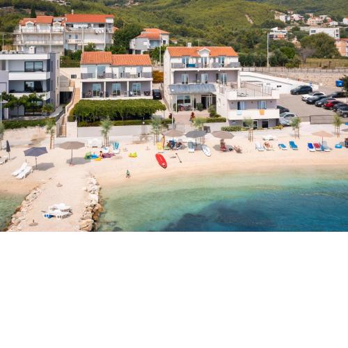 Seaside Luxury Suites