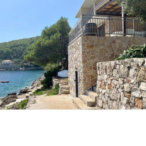 Seaside secluded apartments Cove Lucica, Hvar - 15546