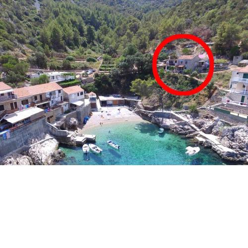 Seaside secluded apartments Cove Pobij, Hvar - 7506