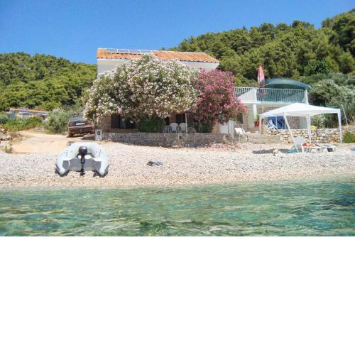 Seaside secluded apartments Cove Skozanje, Hvar - 4624