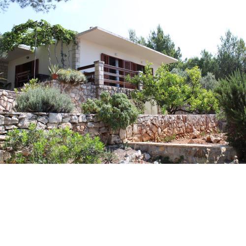 Seaside secluded apartments Zavala, Hvar - 15357