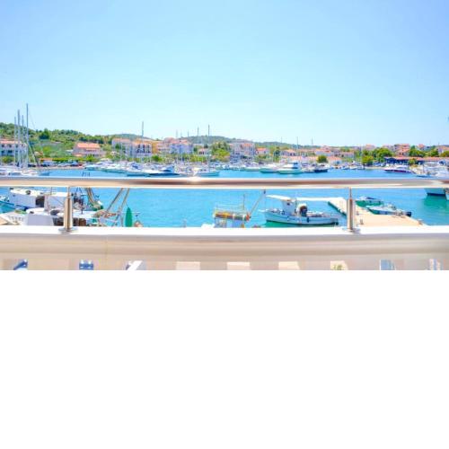 Seaview apartment 2+2