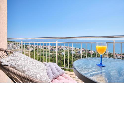 Seaview Apartment Kia by Litto