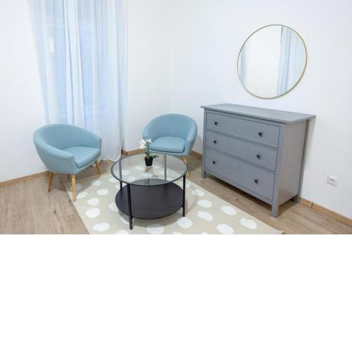 Second District Charming Flat