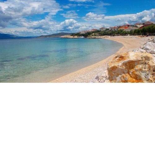 Sendy Holiday Home