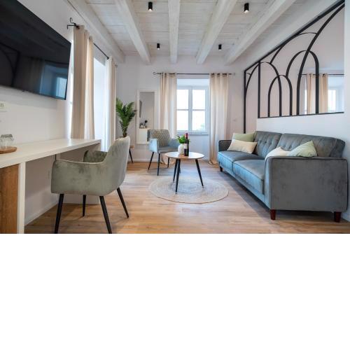 Shee-Lu Suites