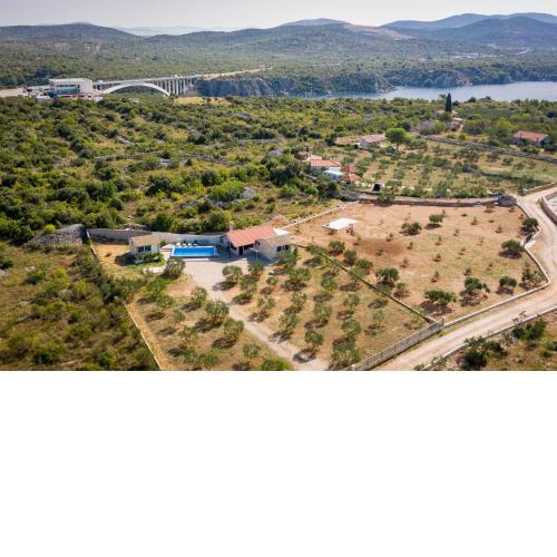 Šibenik Mara-Ana with outdoor swimming poll