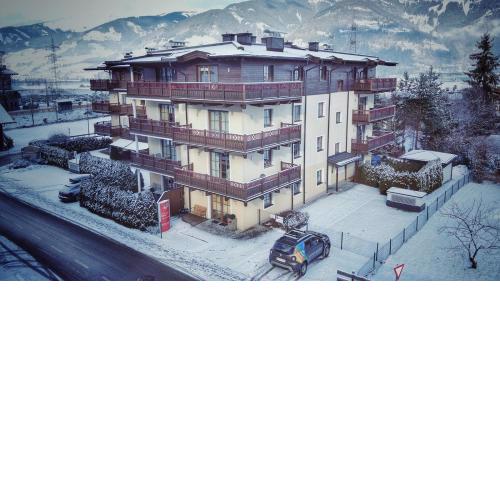 Ski & Golf Apartments by Kaprun Rentals