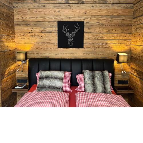 Ski-in & Out Alpine Style Apartment near Kitzbühel