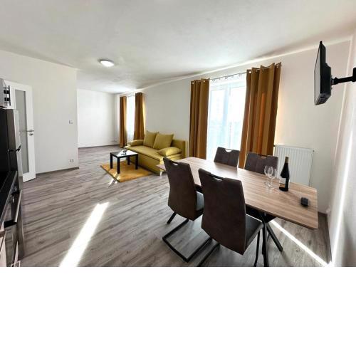 Sky Apartments 505