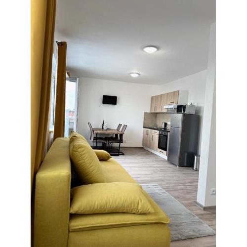 Sky Apartments 511