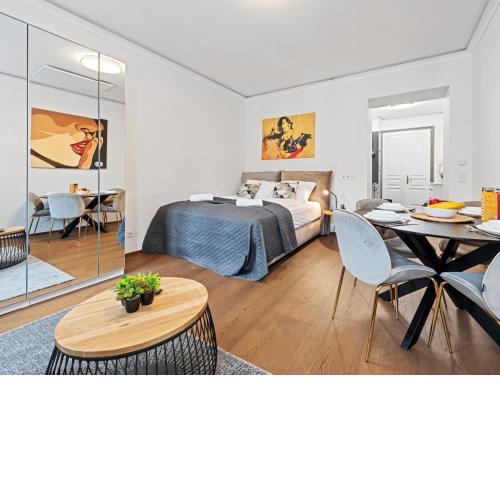 SKY9 Apartments District 14