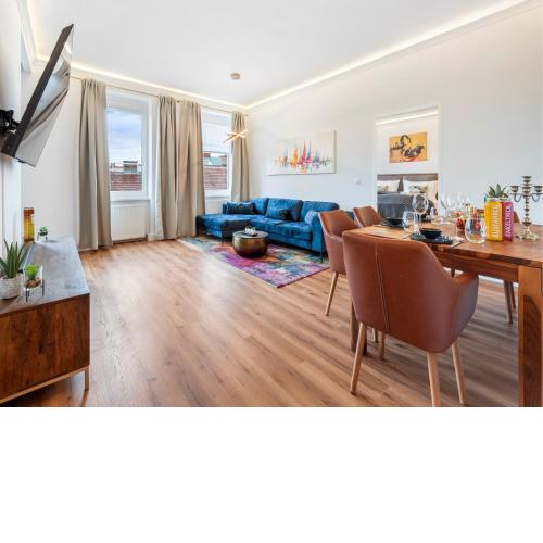 SKY9 Apartments District 16