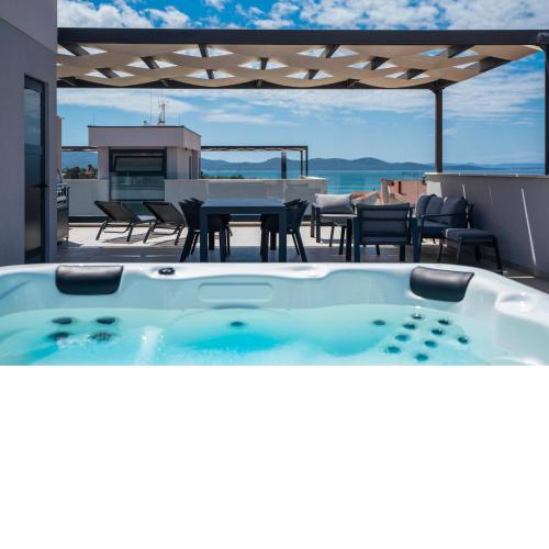 Skyline Serenity-Zadar's Premier Roof Terrace