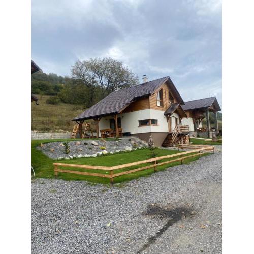 Slnečné chaty pod Ďumbierom