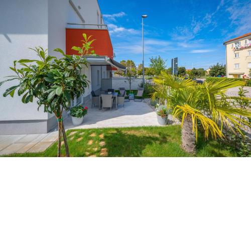 SOFIA house with apartment