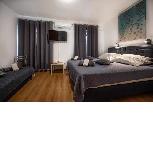 Sonia Rooms