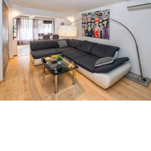 Spacious 2BD, fully equipped for a relaxing holiday