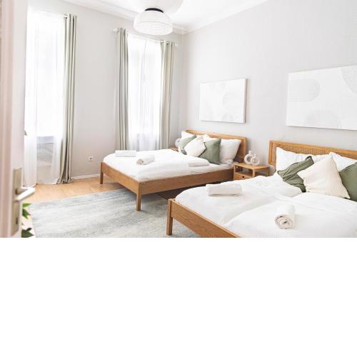 Spacious Apartment, 3 min to U1 Reumannplatz