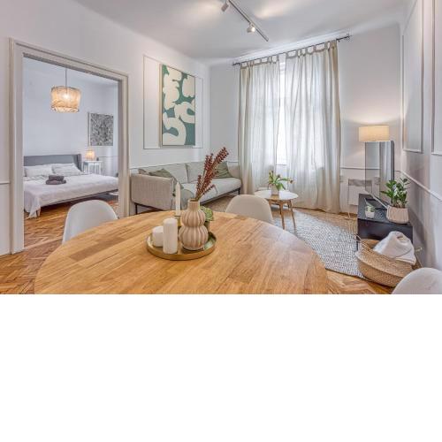 Spacious Apartment In Heart Of Zagreb - Happy Rentals