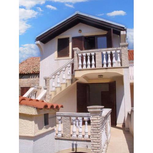 Spacious Apartment in Zlarin + terrace