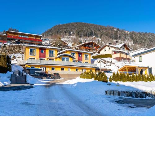Spacious Chalet in Piesendorf with Sauna