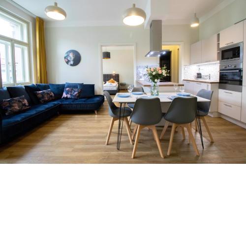Spacious CR apartments without elevator