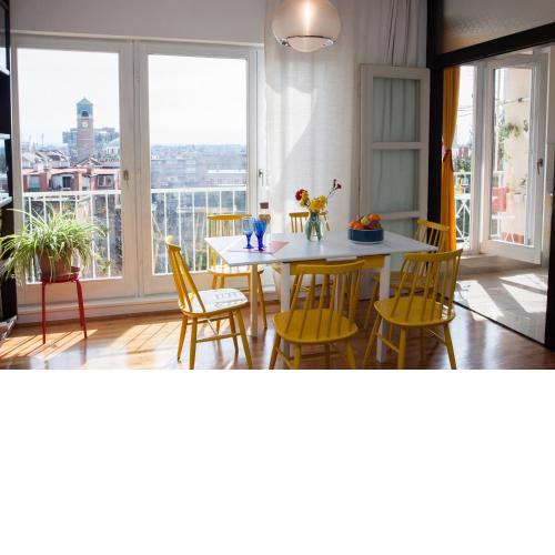 Spacious Designer Apartment in City Center