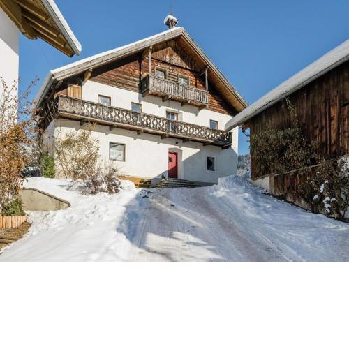 Spacious house near ski area in Sankt Johann